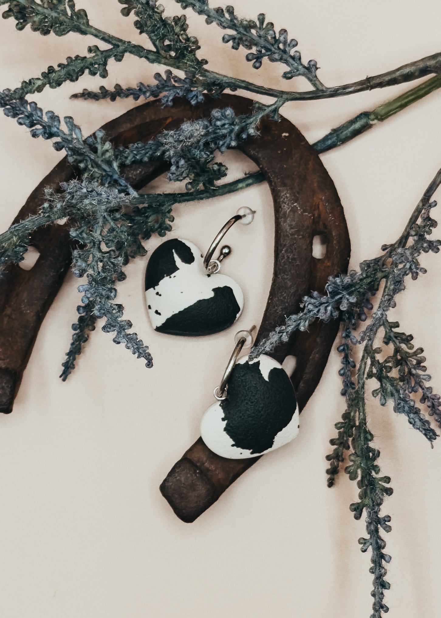 Amor Vaquero Earrings